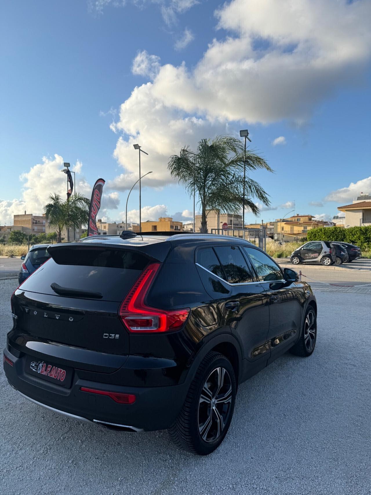 Volvo XC40 D4 AWD Geartronic R-design