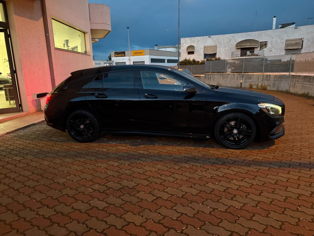 Mercedes-benz CLA 220 d S.W. 4Matic Automatic Premium AMG