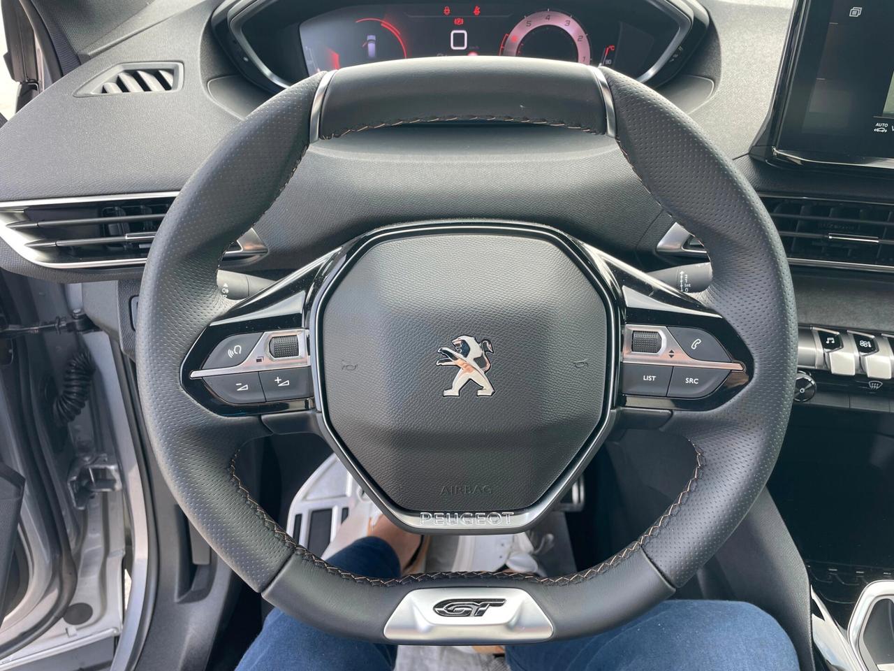 Peugeot 3008 GT Turbo 1.2 130cv GT NUOVA