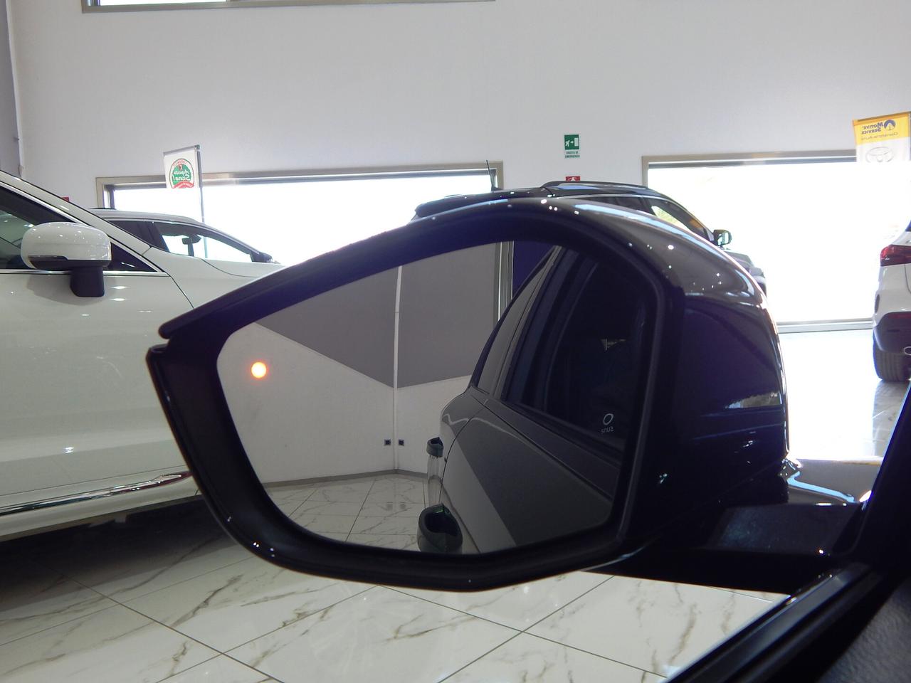 Peugeot 308 1.5 bluehdi GT Pack EAT8 TETTO-NAVI-PELLE-FOCAL