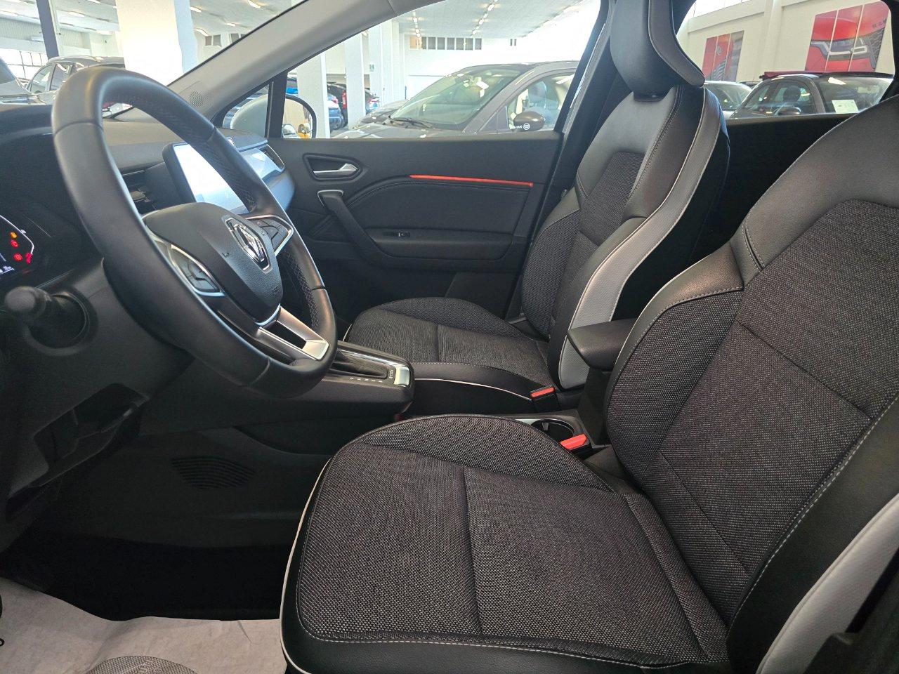 Renault Captur 1.6 E-Tech full hybrid Techno 145cv auto