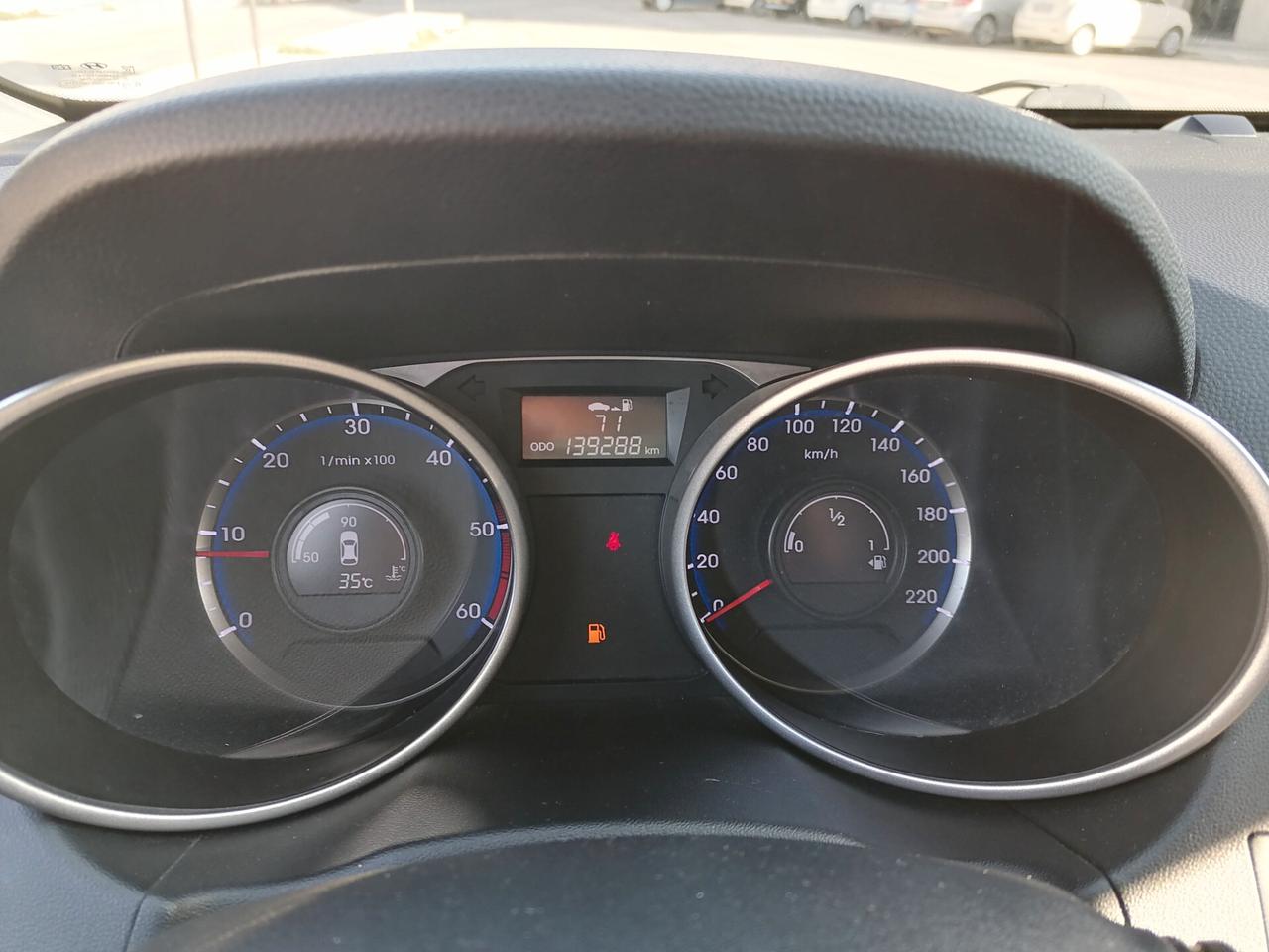 Hyundai iX35 1.7 CRDi 2WD Xpossible 2014
