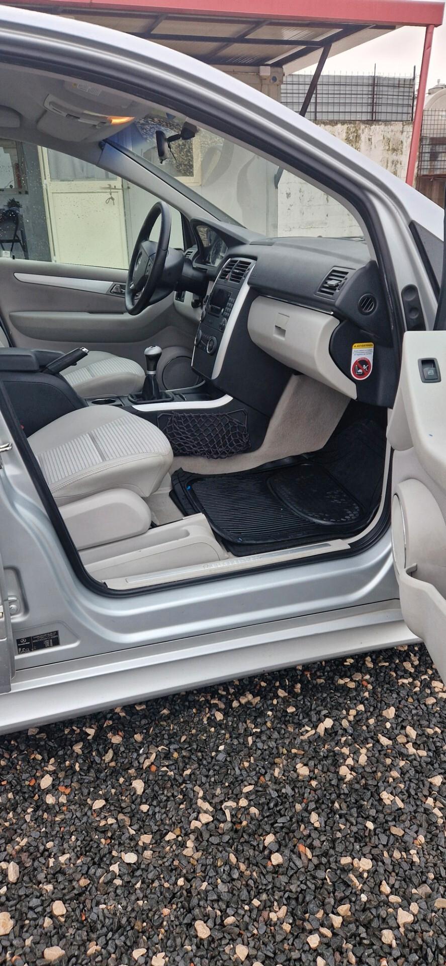 Mercedes-benz B 200 Turbo Sport perfetto