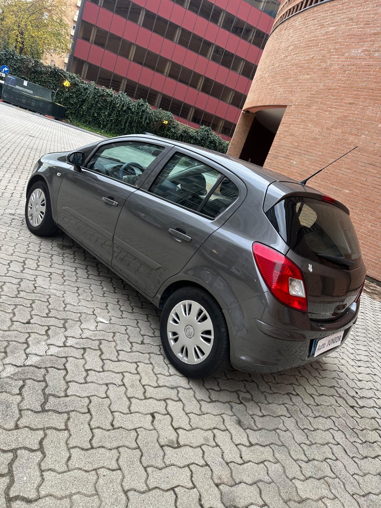 Opel Corsa 1.2 5 porte Easytronic Enjoy