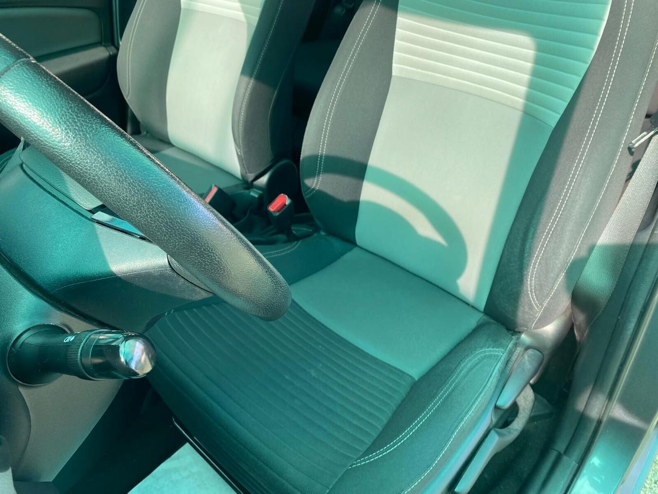 Toyota Yaris 1.5 Hybrid 5 porte Cool