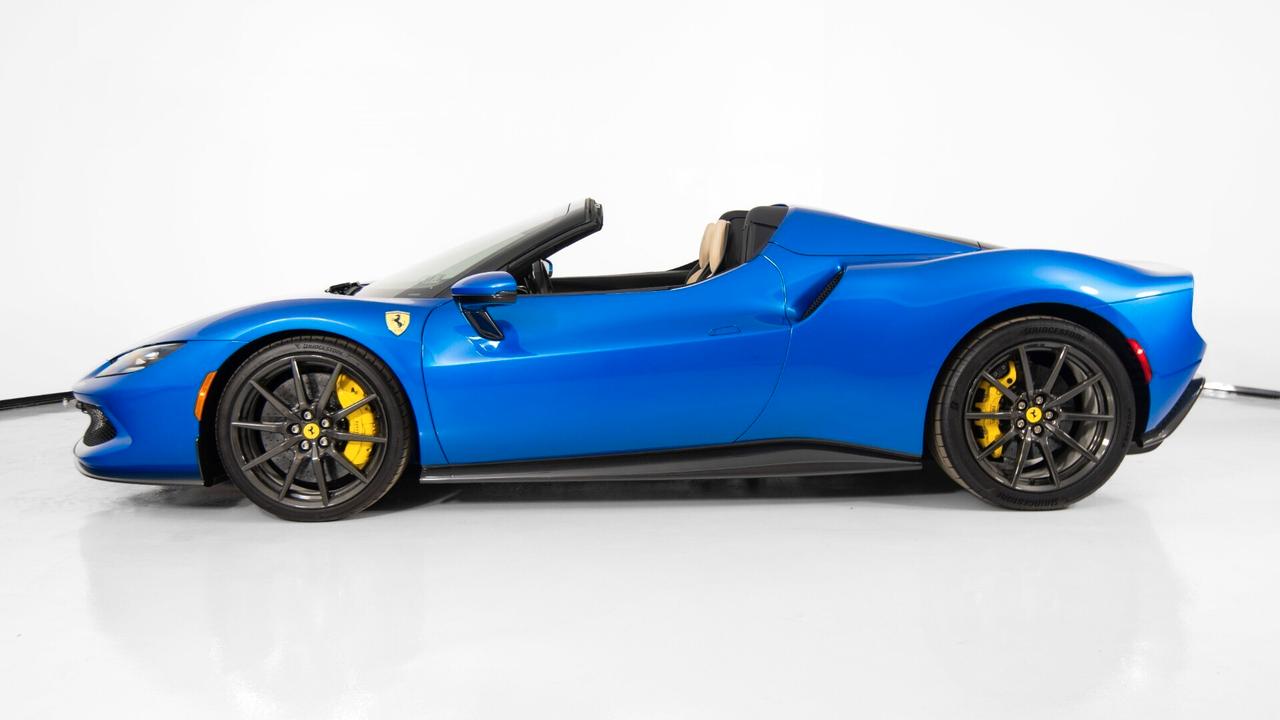 Ferrari 296 GTS NOLEGGIO LUNGO TERMINE - LEASING FULL INCLUSIVE