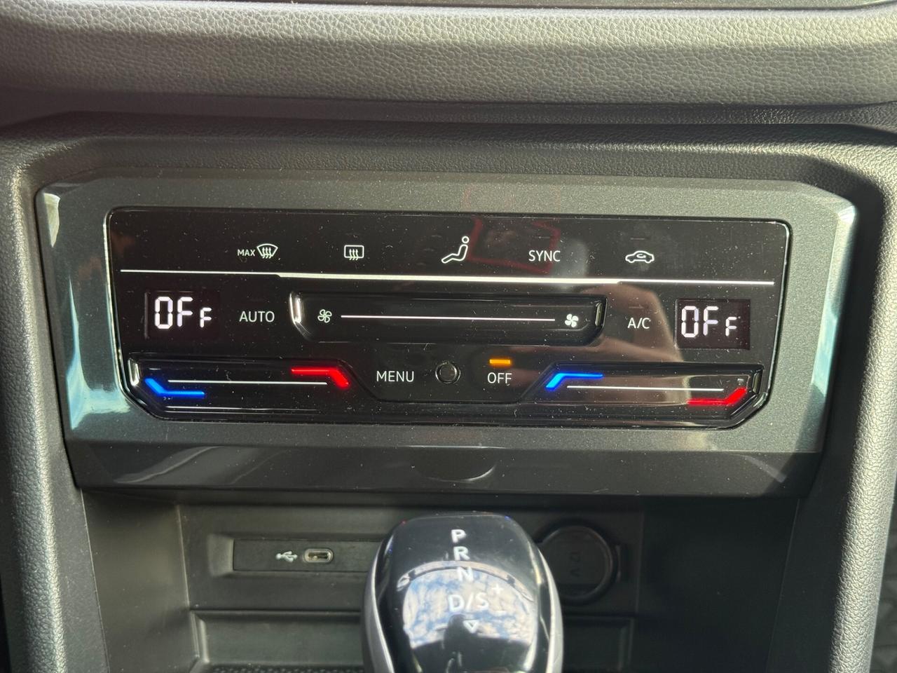 Volkswagen Tiguan R-Line 2.0 TDI 150 CV DSG