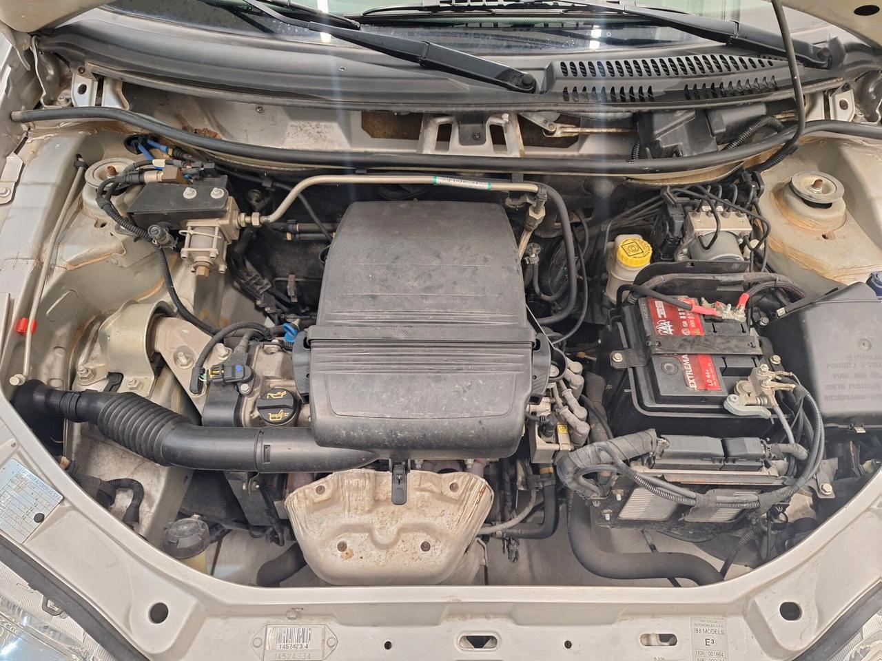 Fiat Punto Classic 1.2 5 porte Natural Power Active GARANZIA 6 MESINEOPAT UNICOPROPIETARIO