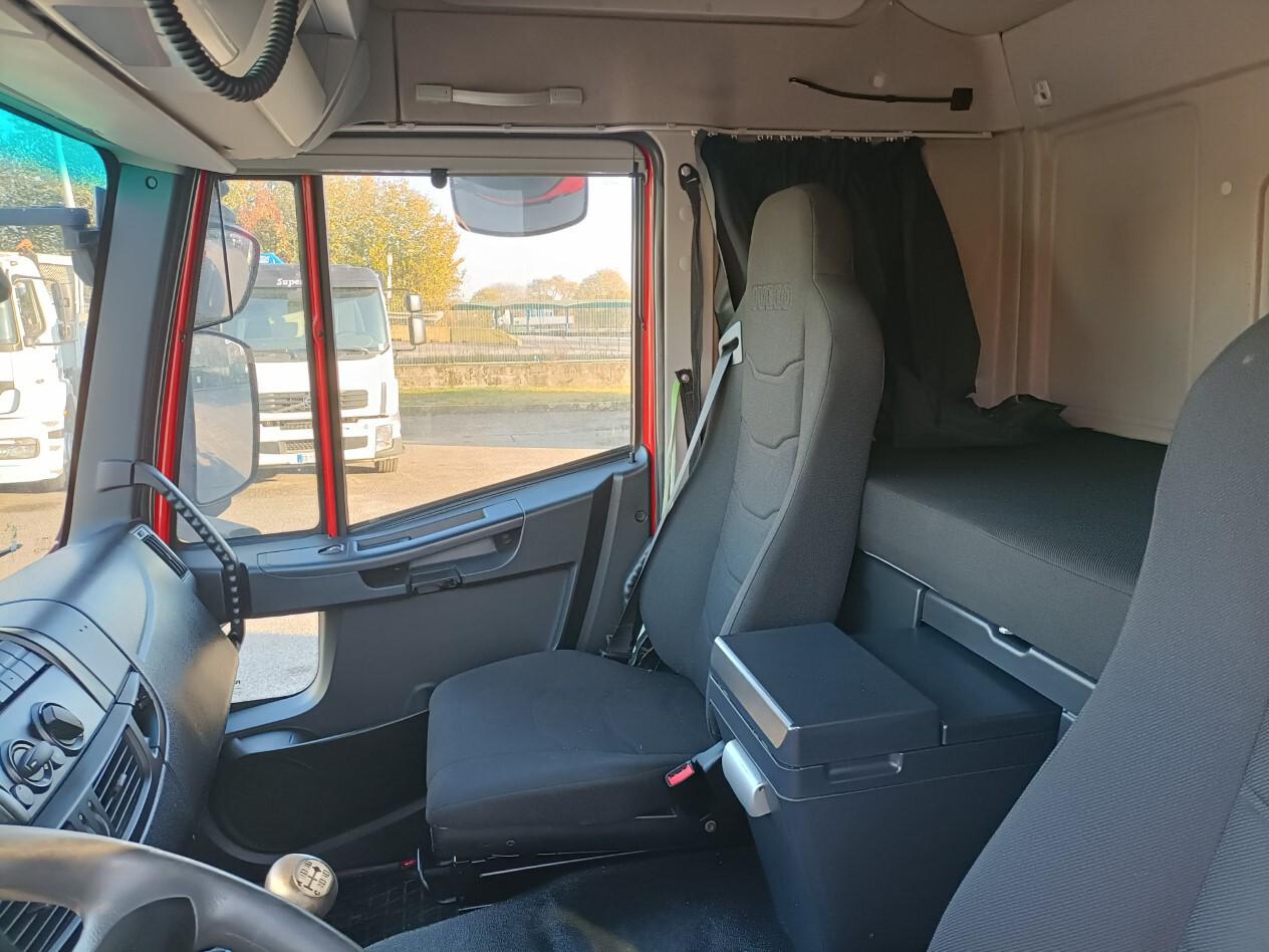 IVECO EUROCARGO 140-280 centina,sponda caricatrice