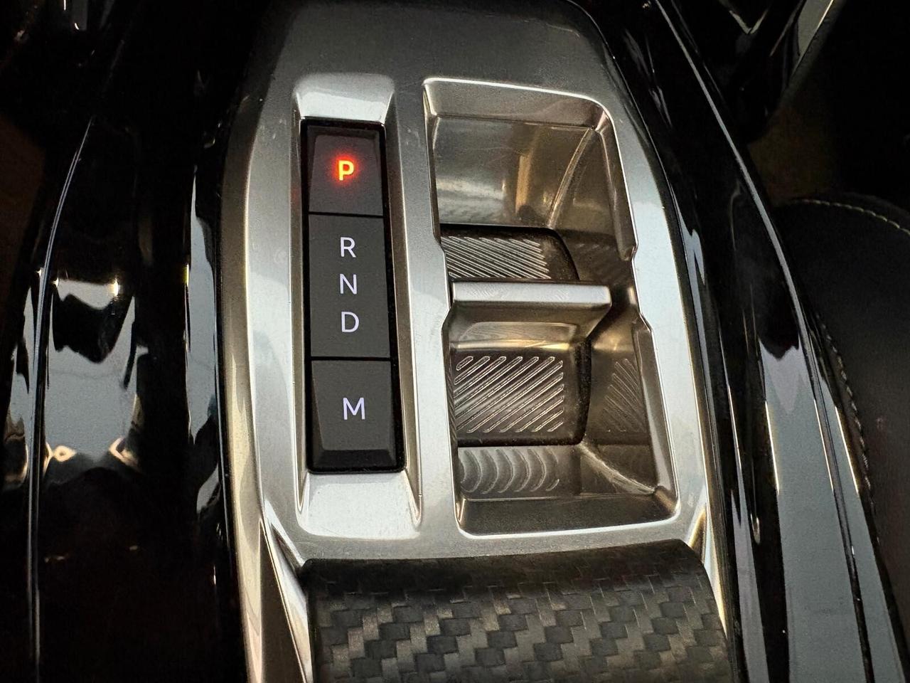 Peugeot 2008 GT PureTech 130 EAT8 SPOTICAR