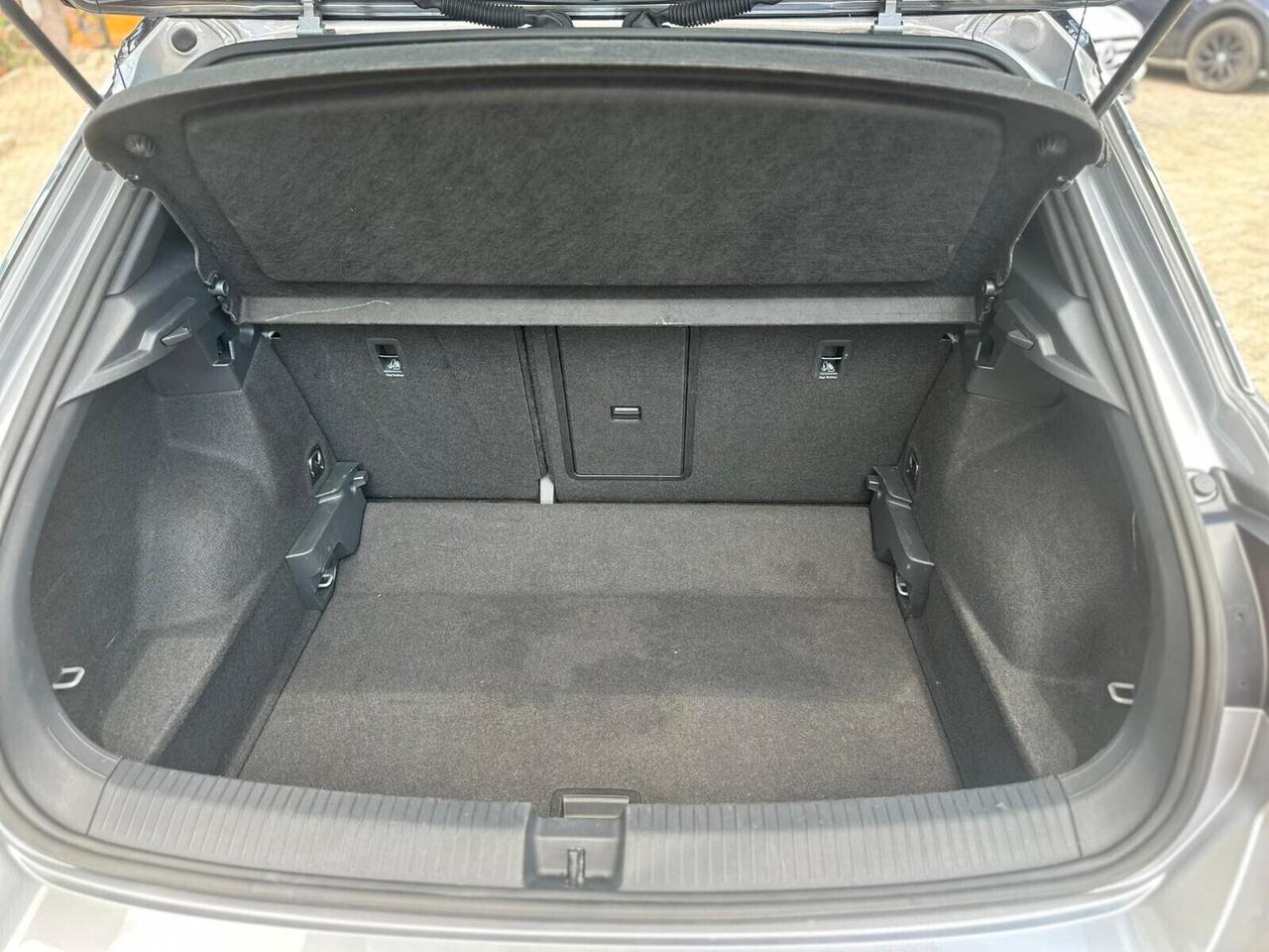 Volkswagen T-Roc 2.0 TDI SCR R-Line INTERNO ED ESTERNO 116CV