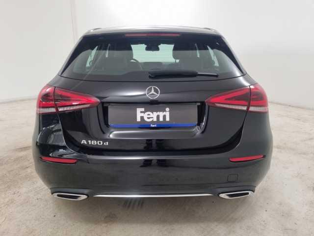 Mercedes-Benz A 180 A 180 d sport