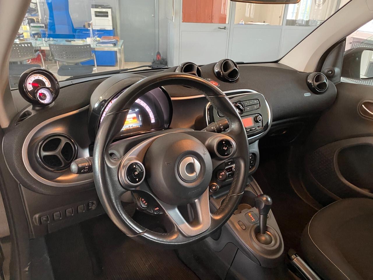 Smart Fortwo 7.0 1.0 Twinamic Prime Per Neopatentati