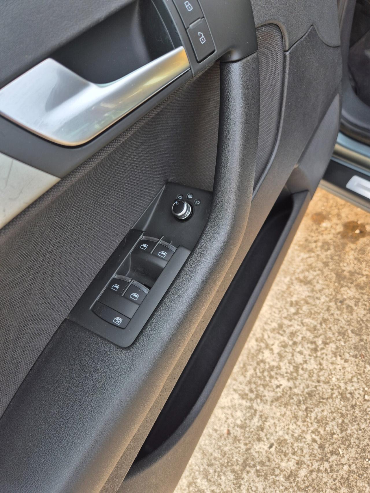 Audi A3 SPB 1.6 TDI 105 CV CR Ambition