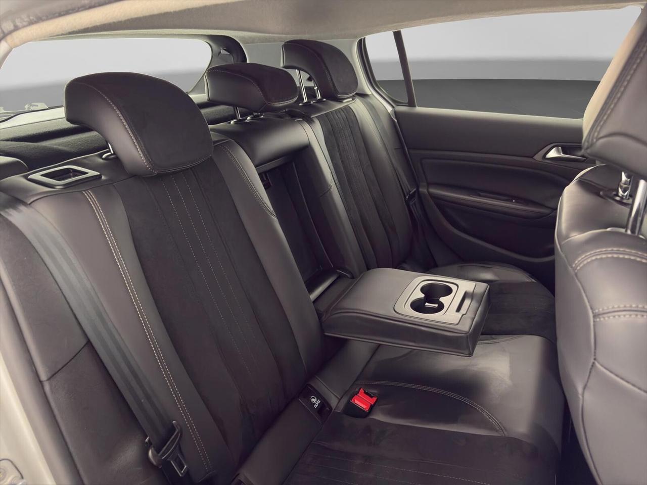 Peugeot 308 1.6 e-HDi 115cv Allure