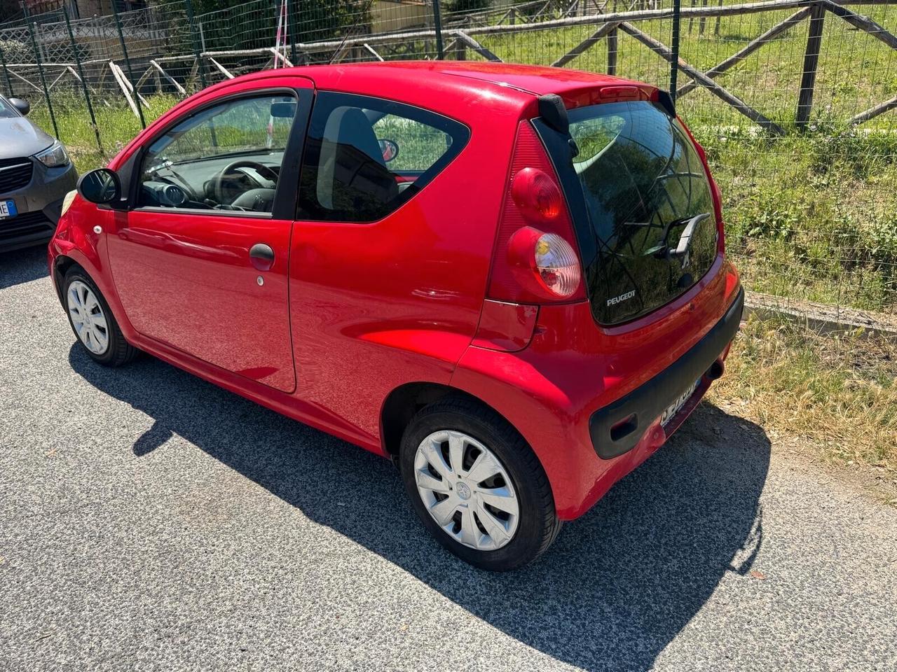 Peugeot 107 1.0 68CV 3p. Plaisir