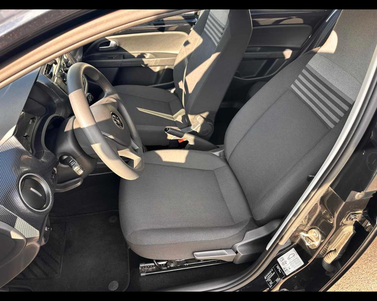 VOLKSWAGEN up! 1.0 Move up!