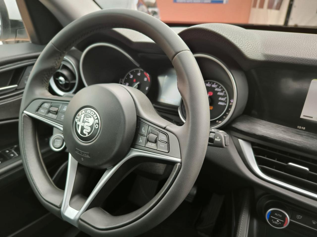 Alfa Romeo Stelvio 2.2 Turbodiesel 160 CV AT8 RWD Business