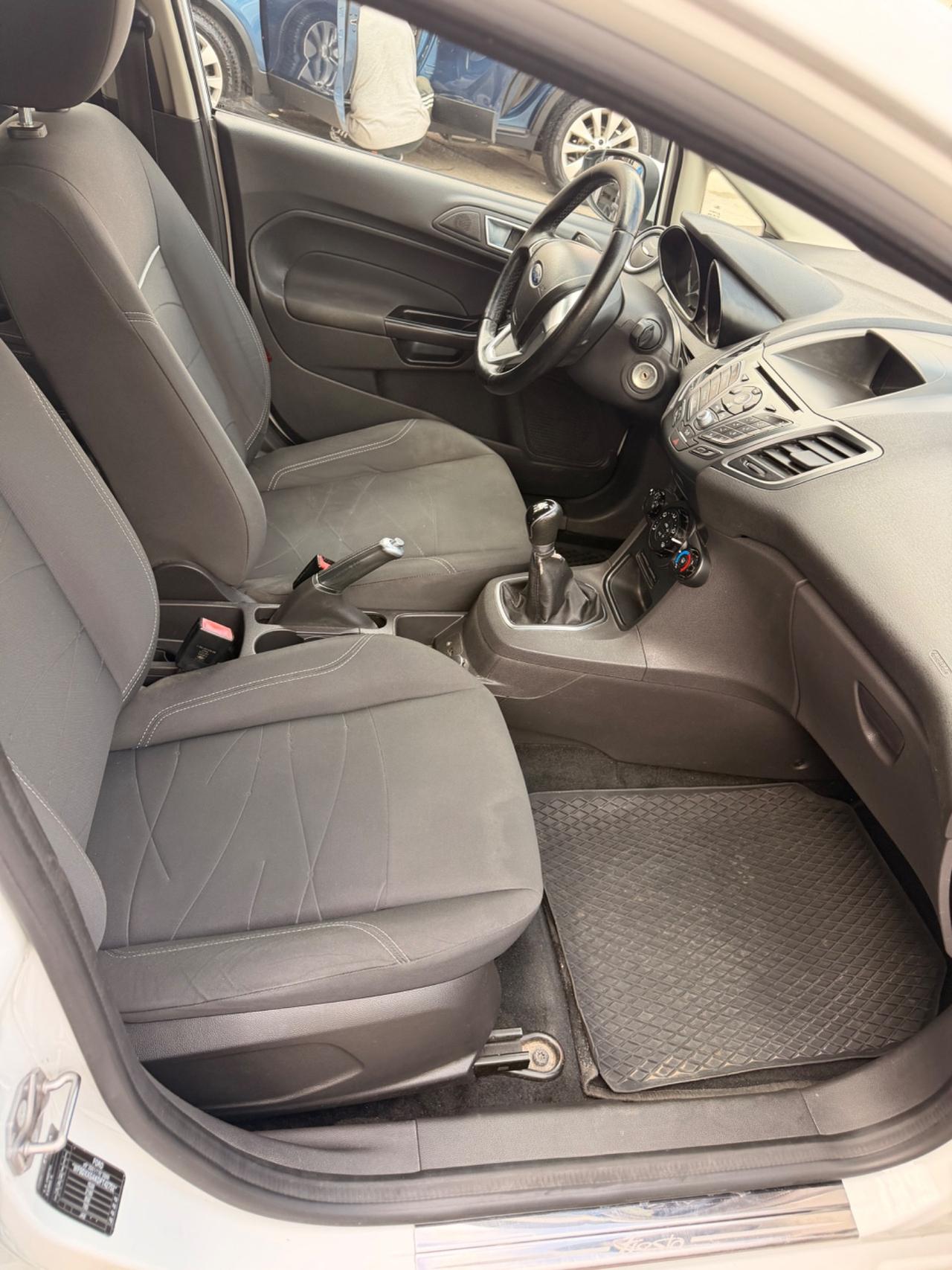 FORD FIESTA1.0 BENZINA NEOPATENTATI GARANZIA EURO6