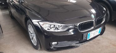 Bmw 318 318d xDrive Touring Luxury