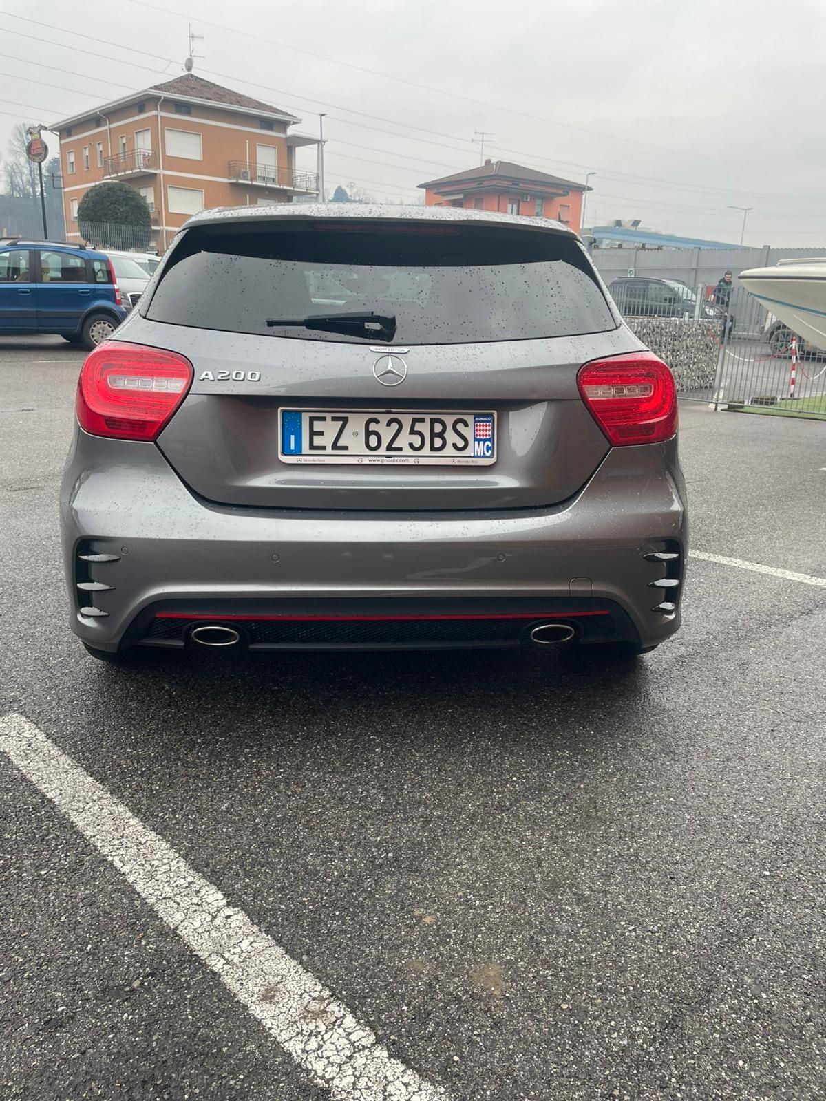 Mercedes-benz A 200 d Automatic Dark Edition