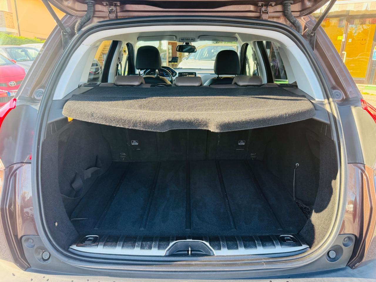 Peugeot 2008 1.6 e-HDi 115 CV Stop&Start Allure