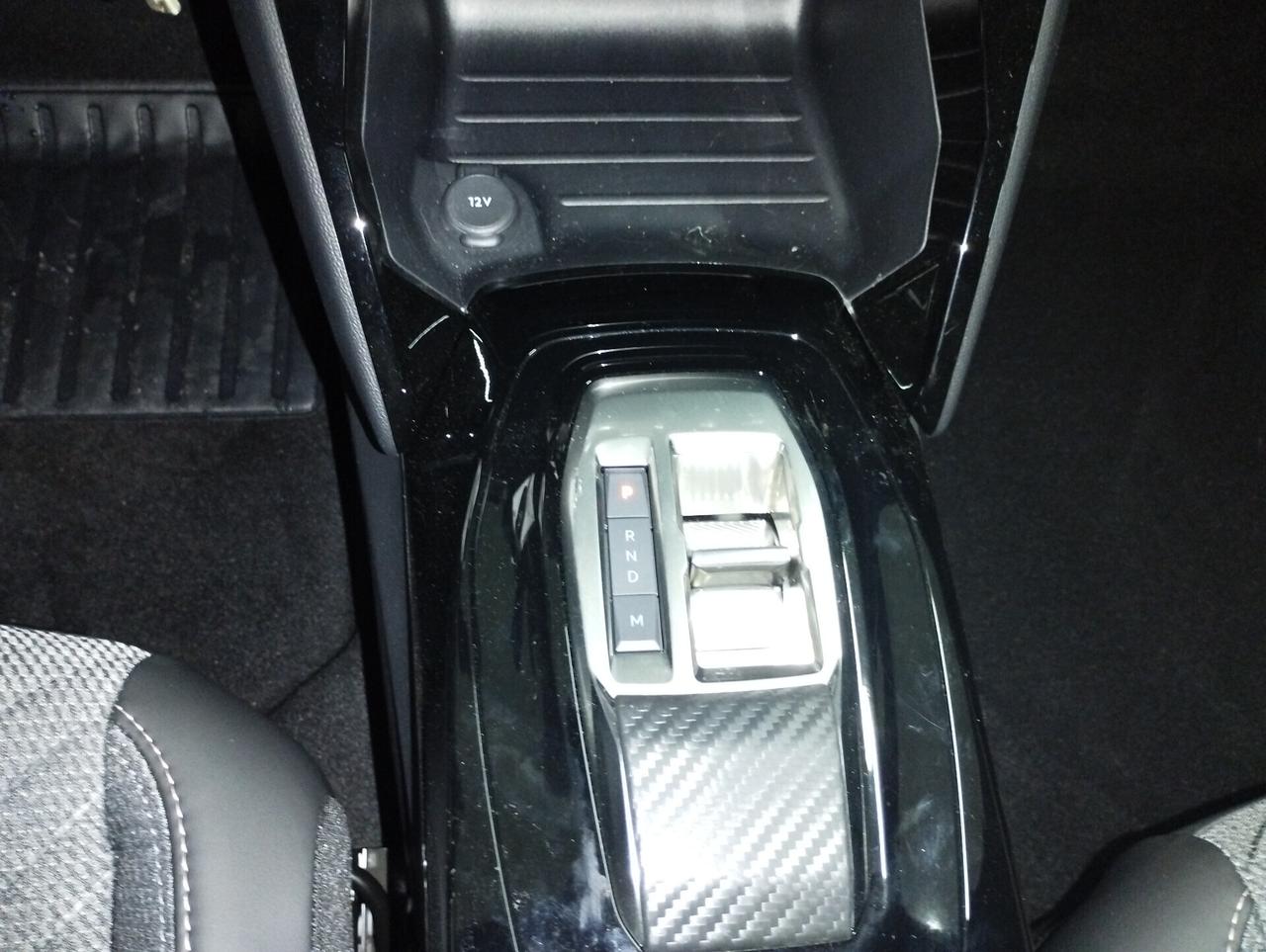 Peugeot 2008 PureTech 130 S&S EAT8 Allure