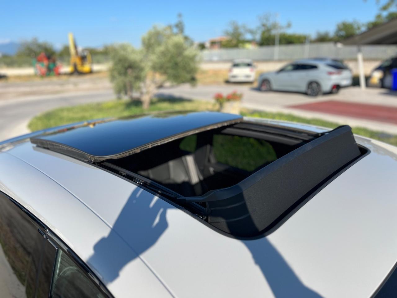 Porsche Macan 2.0 265CV TETTO UNICO PROPRIETARIO IVA ESPOSTA
