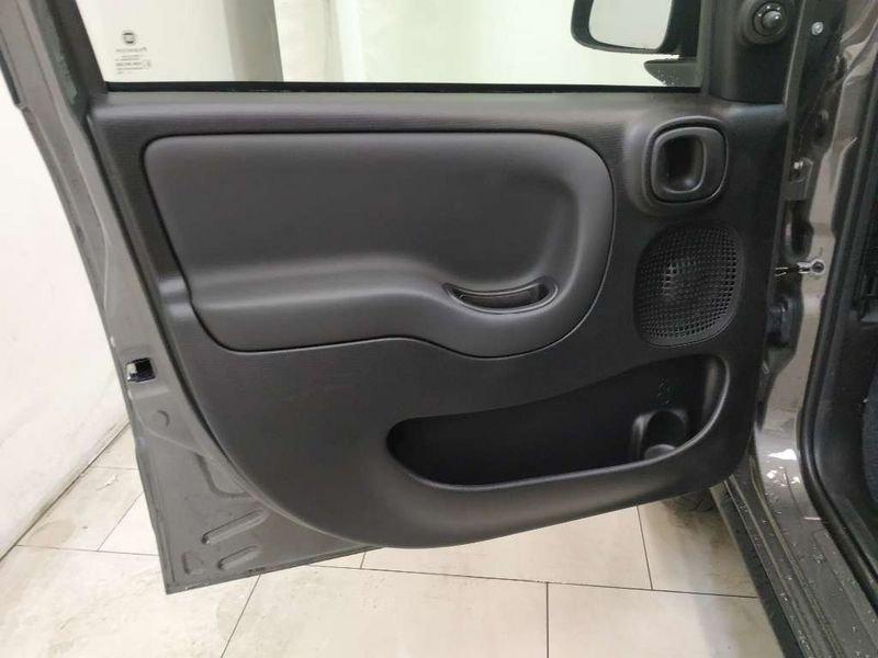 FIAT Panda Cross Panda 1.0 firefly hybrid (Red) s&s 70cv 5p.ti