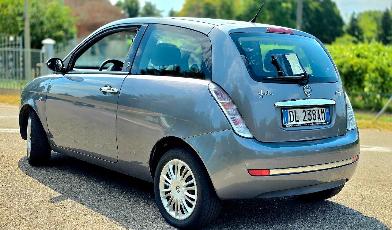 Lancia Ypsilon 1.3 MJT NEOPATENTATI