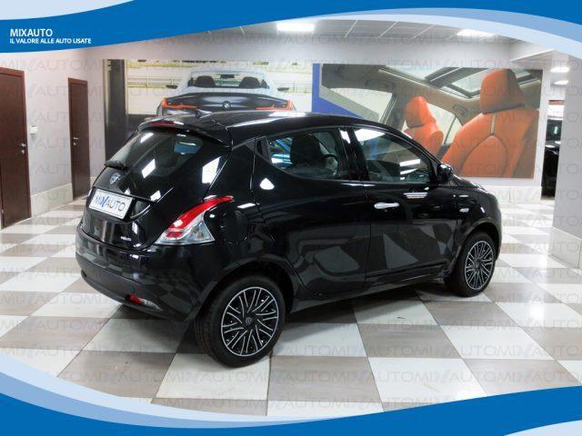LANCIA Ypsilon Hybrid 1.0 FireFly 70cv 5 Porte Gold EU6 KM Ø