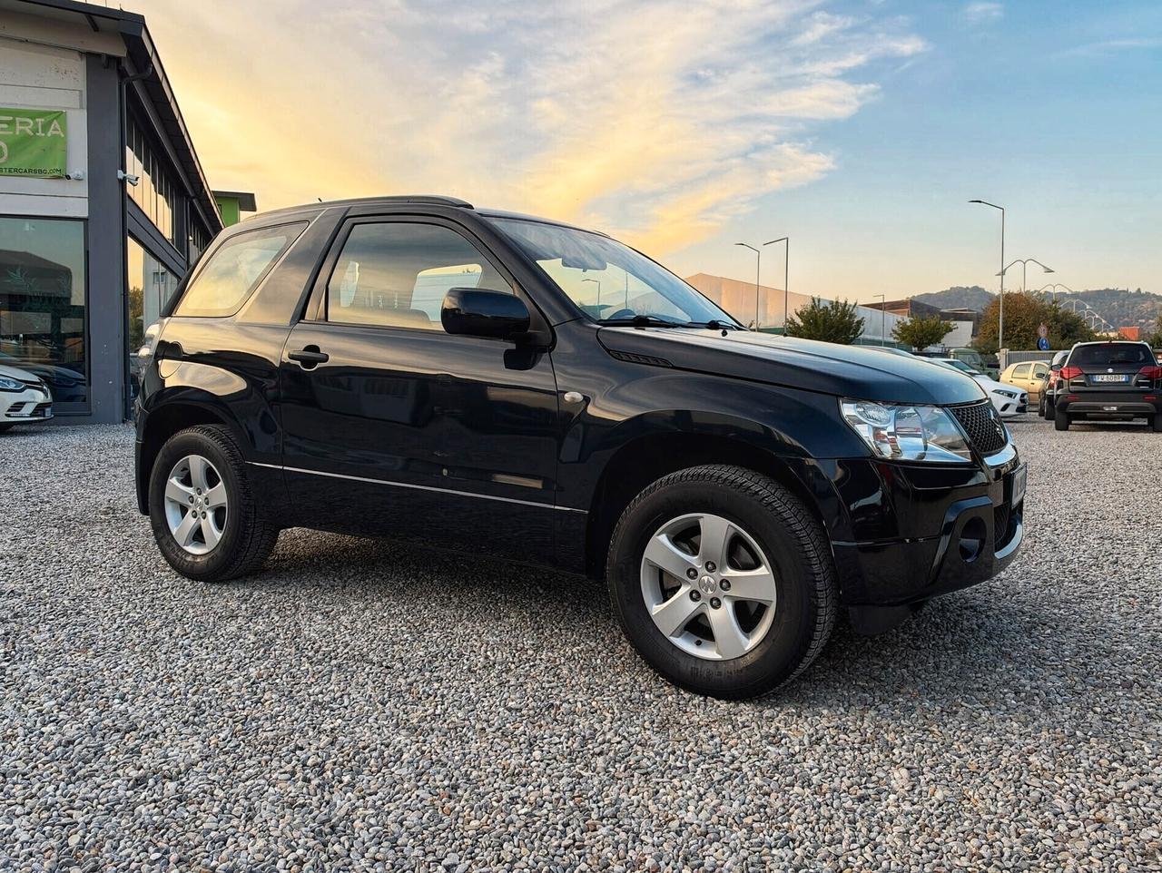 Suzuki Grand Vitara 1.9 DDiS 3 porte OK NEOPATENTATI