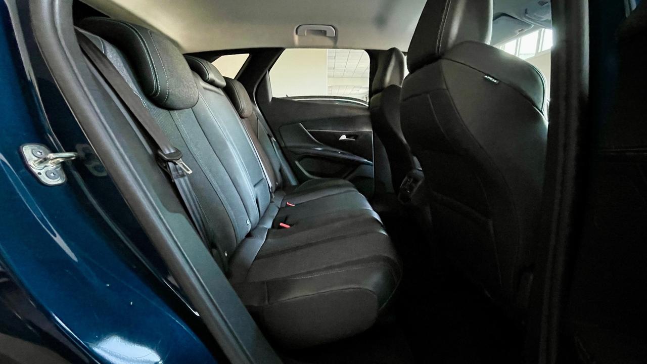 PEUGEOT 3008 1.5 BLUEHDI ACTIVE BUSINESS 131CV - FULL LED, VIRTUAL COCKPIT, NEOPATENTATI