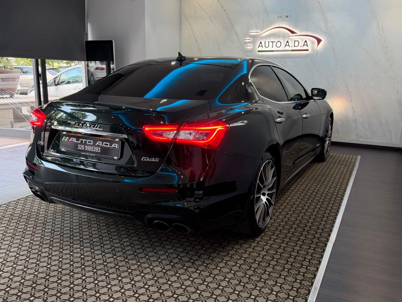 Maserati Ghibli V6 430 CV Q4 Nerissimo Edition