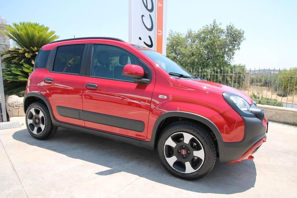 Fiat Panda Cross 1.0 Hybrid 70|2024