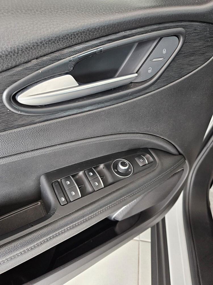 Alfa Romeo Stelvio 2.2 Turbodiesel 190 CV AT8 RWD Business