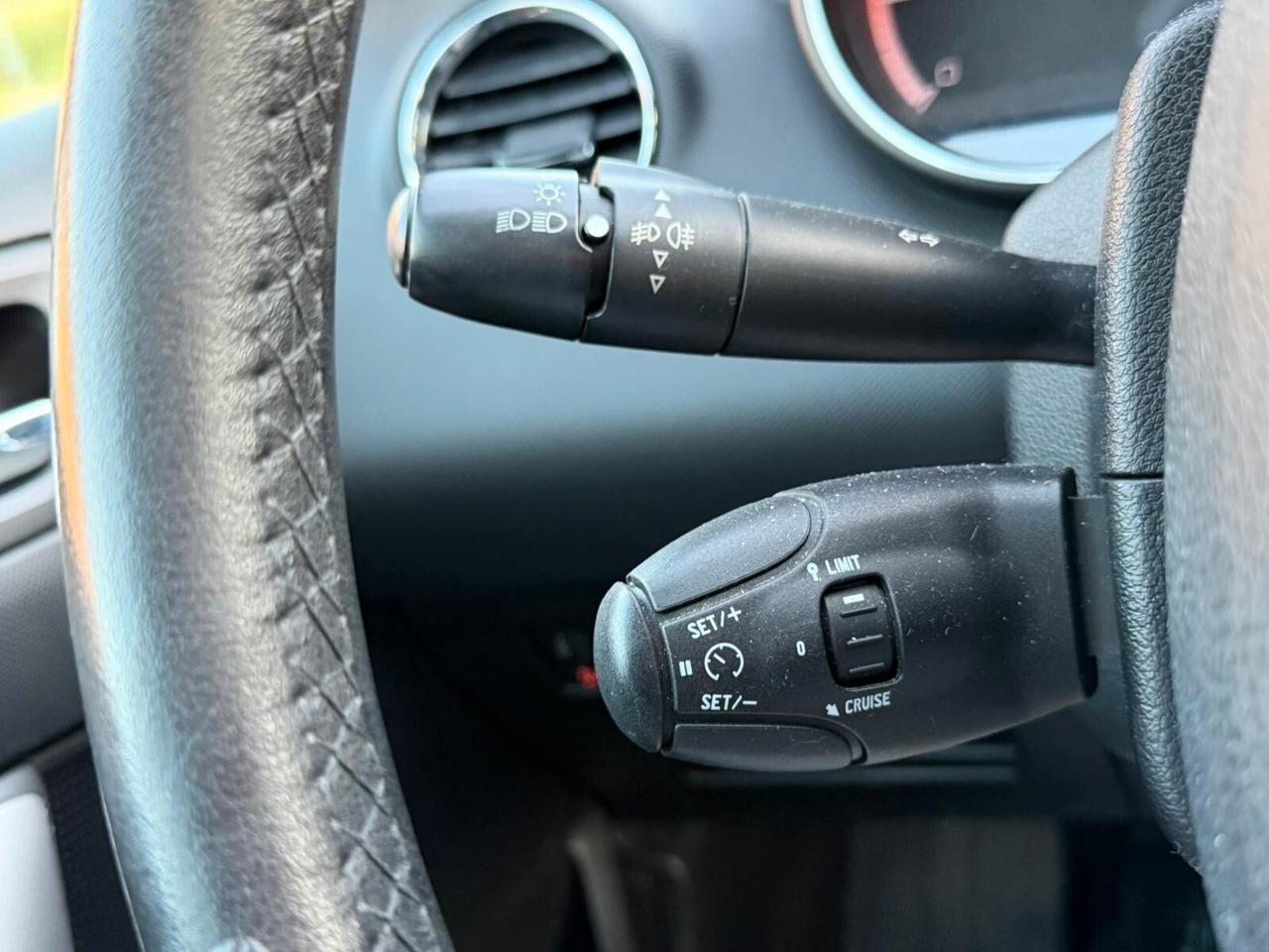 Peugeot 308 1.6 HDi 90CV 5p. Tecno