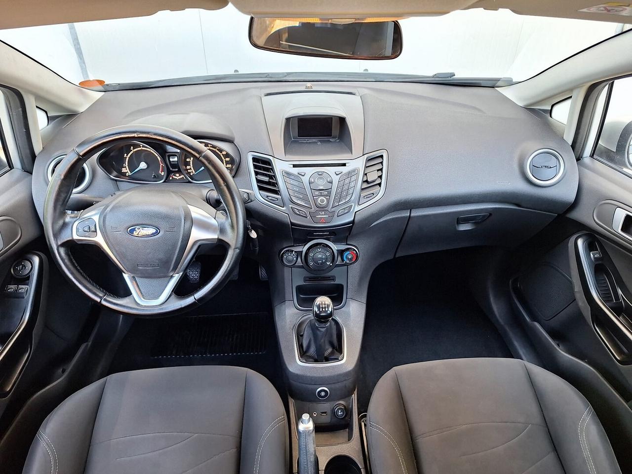 Ford fiesta 1.4 GPL 95cv. PER NEOPATENTATI