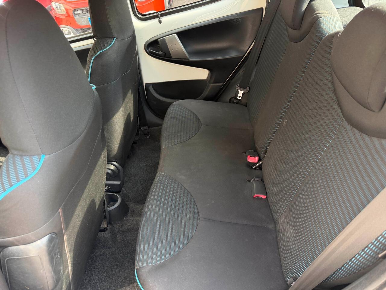 Peugeot 107 1.0 68CV 5p. Urban Move NEOPATENTATI