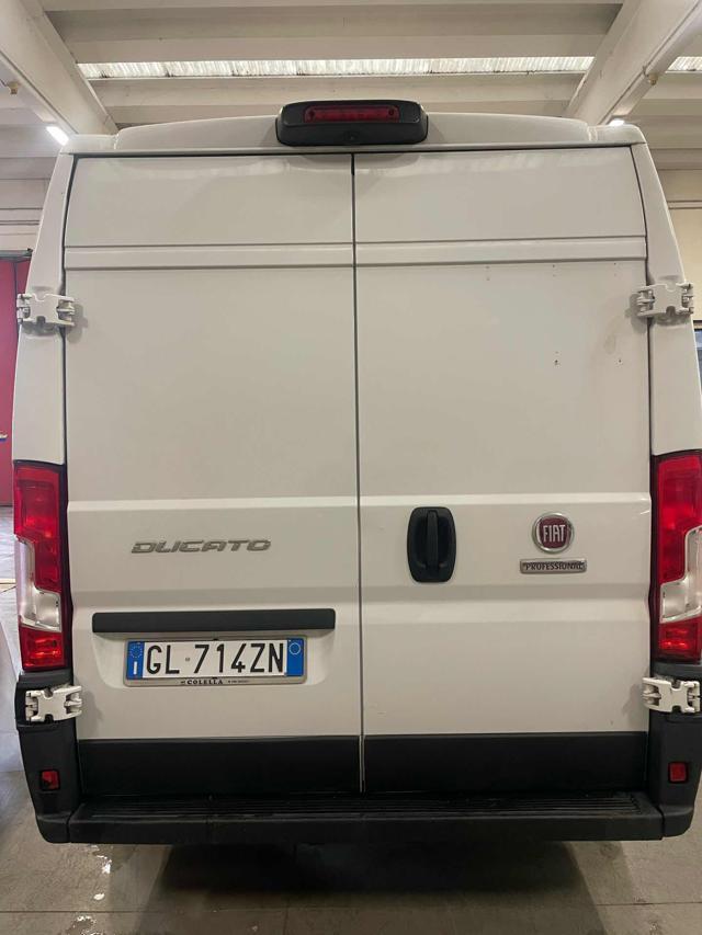 FIAT Ducato 33 2.2 Mjt 120CV PLM-TM Furgone*TELECAMERA/CRUISE*