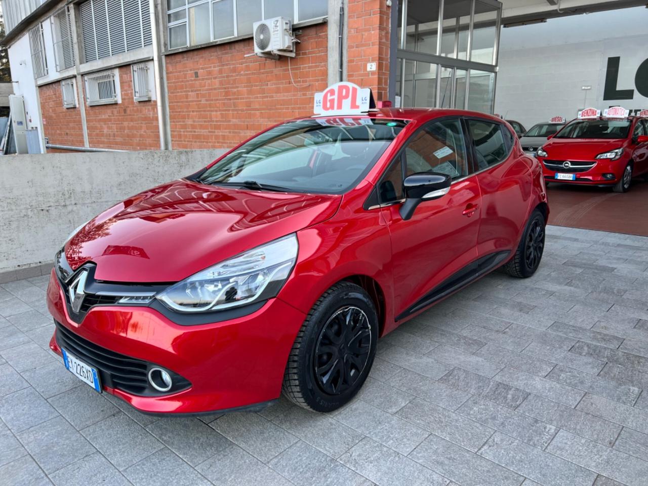 Renault Clio 1.2 75CV GPL 5 porte Costume National. NEOPATENTATO