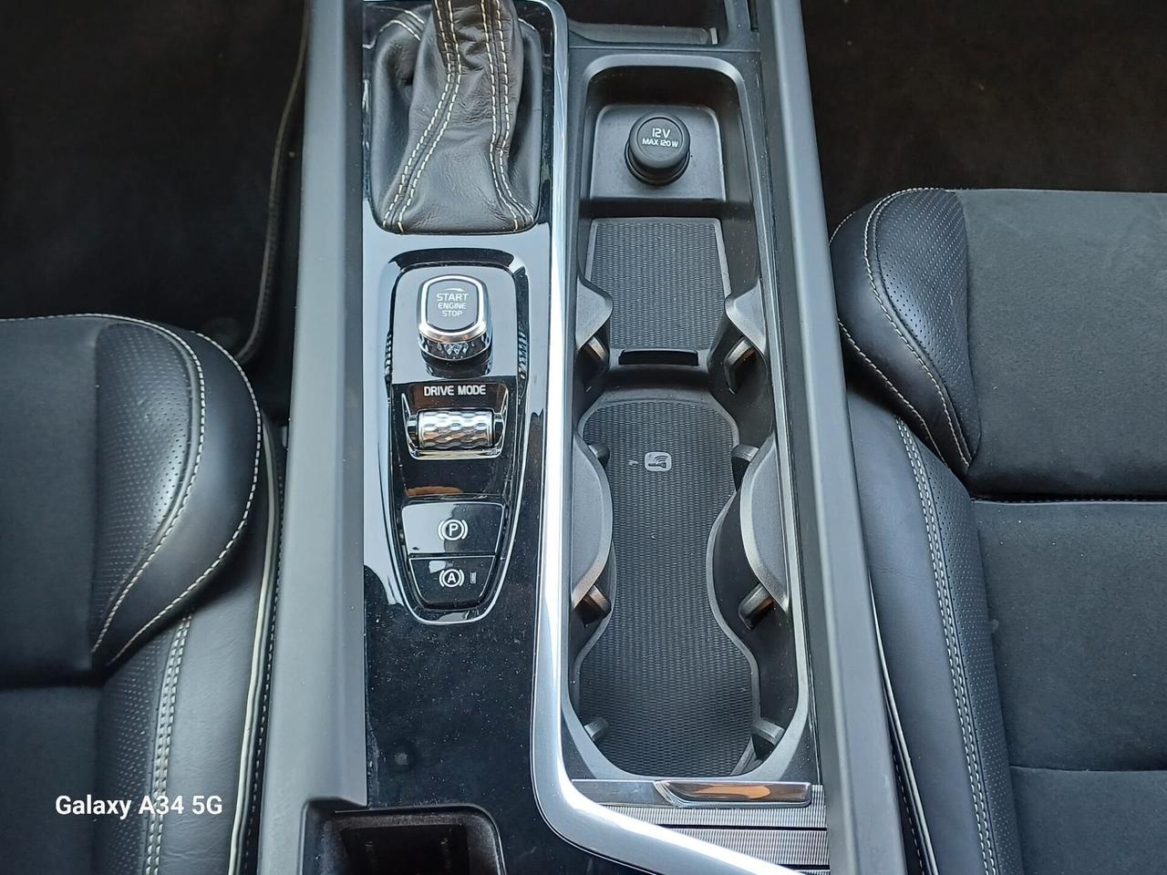 Volvo XC 60 XC60 D4 AWD Geartronic R-design