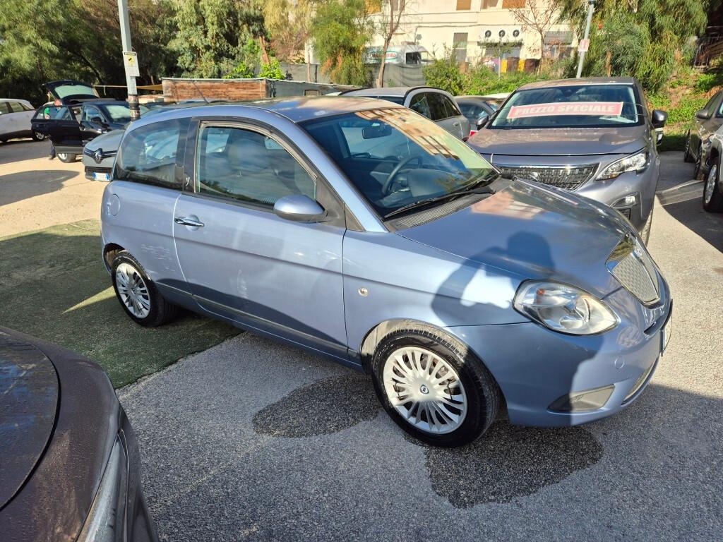 Lancia Ypsilon 1.3 Multijet 75cv Buona