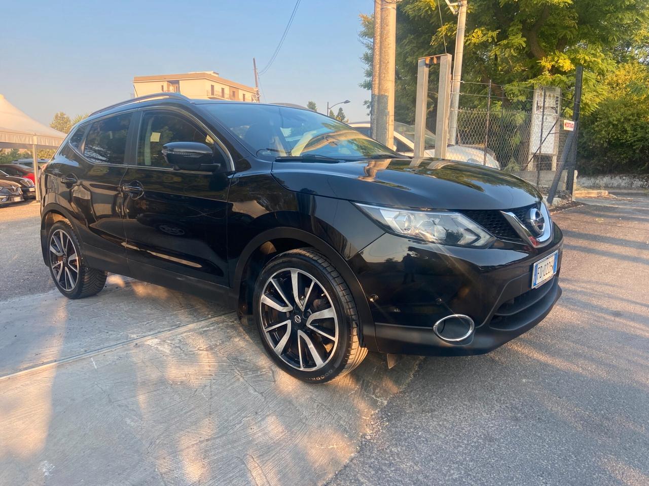 Nissan Qashqai 1.6 dCi Tekna (TETTO-NAVI-RETROCAMERA )