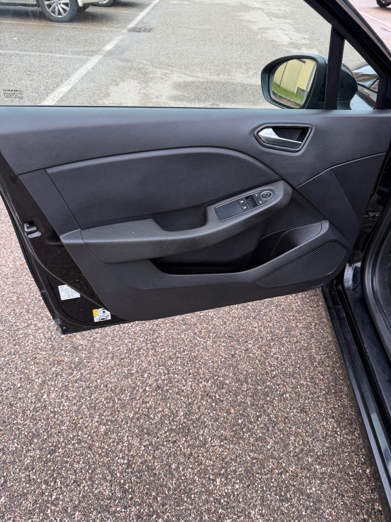 Renault Clio 1.0 sce - NEOP. - 12 MESI DI GARANZIA -