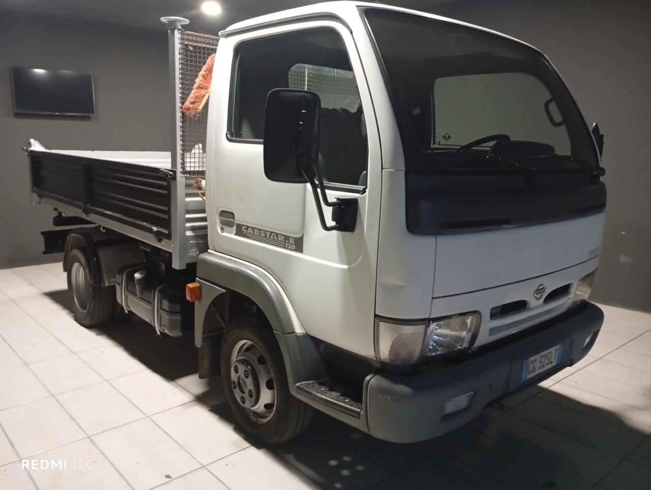 Nissan CABSTAR 3.0 GPL/DIESEL RIBALTABILE