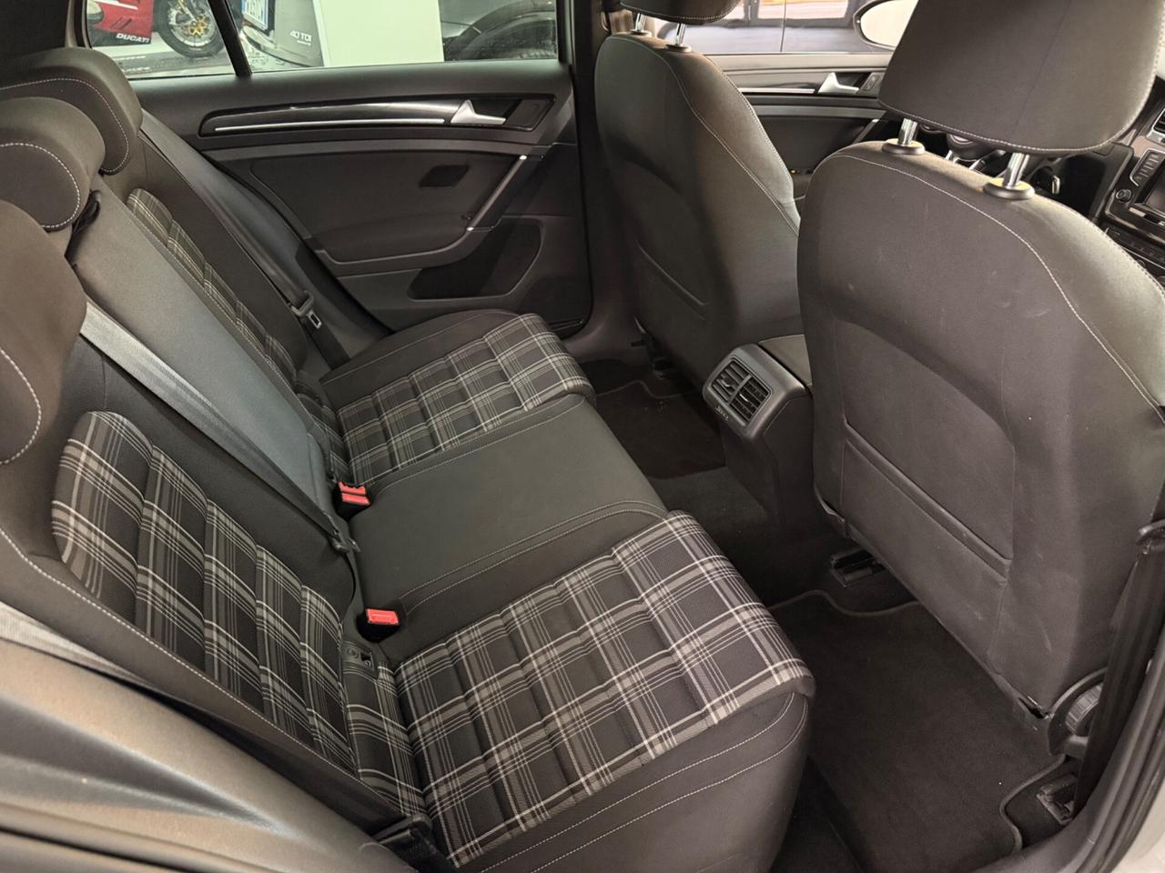 Volkswagen Golf GTD 2.0 TDI 5p. 184 cv