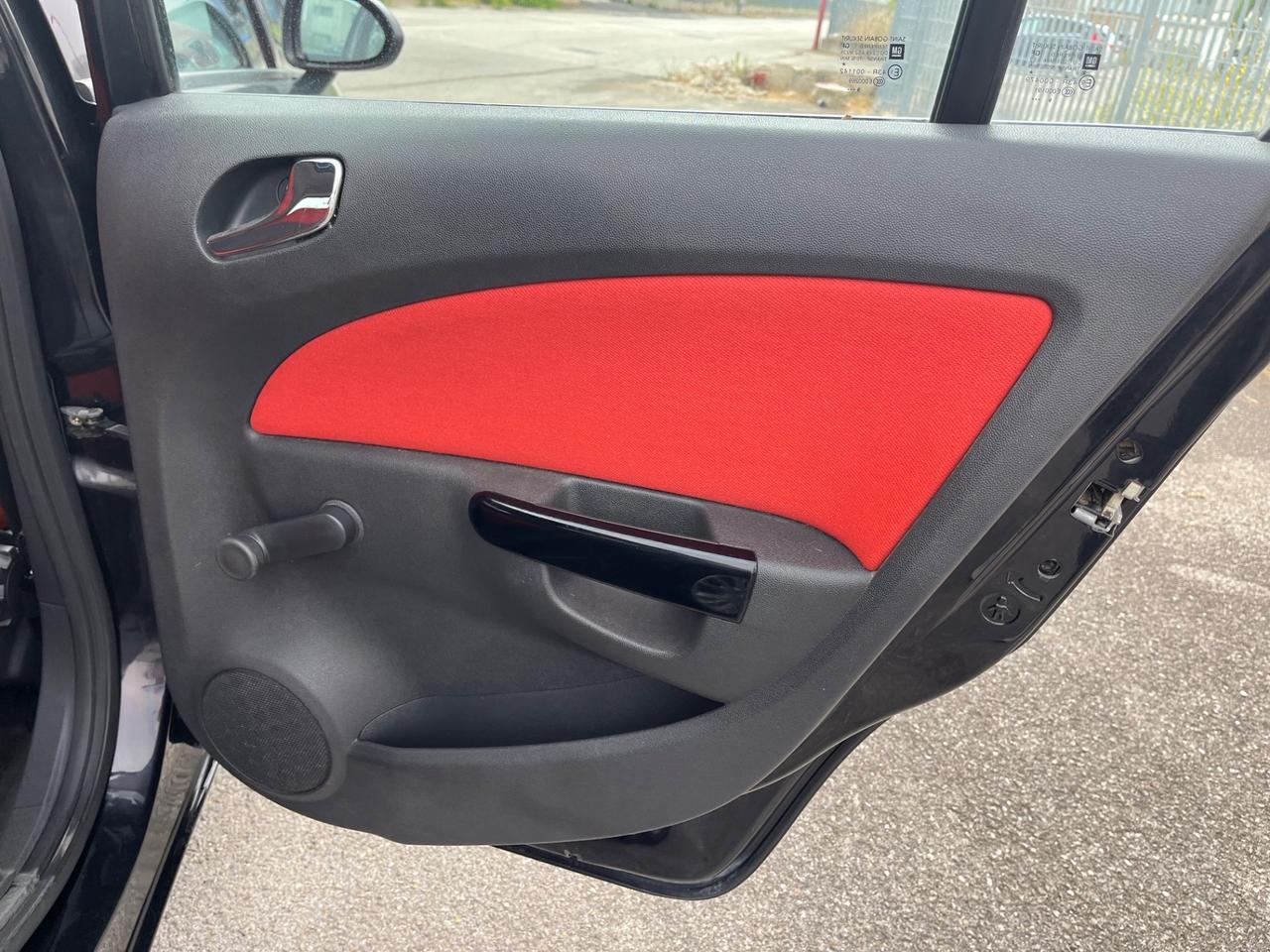 Opel Corsa 1.2 benzina/gpl Cosmo