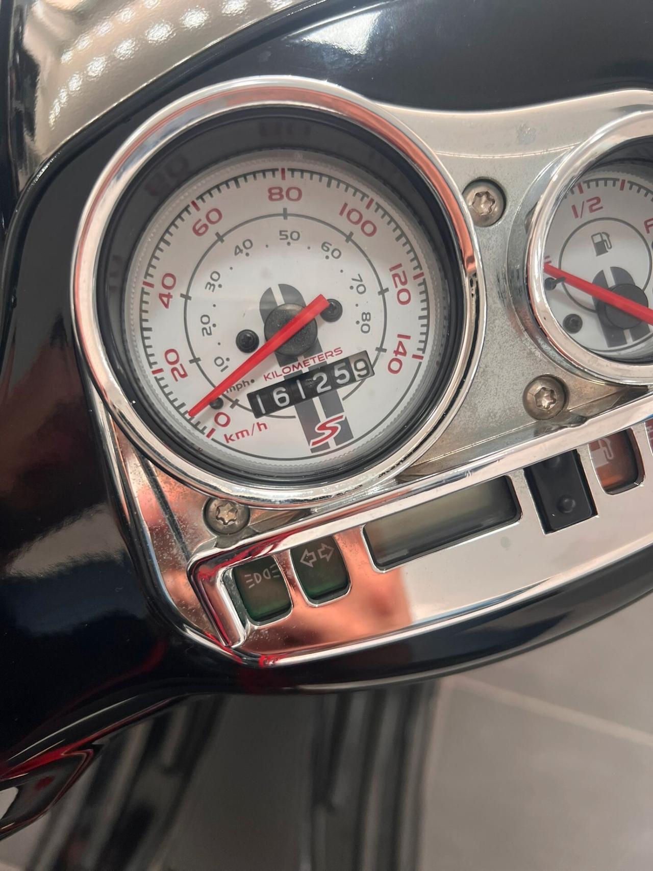 Piaggio Vespa 125 S