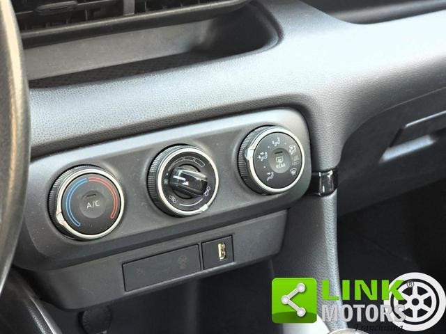 TOYOTA Yaris 1.0 5 porte Active